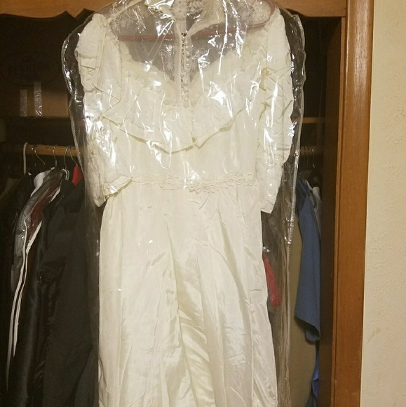 jcpenney Dresses & Skirts - Romantic Bridal Gown size 11/12